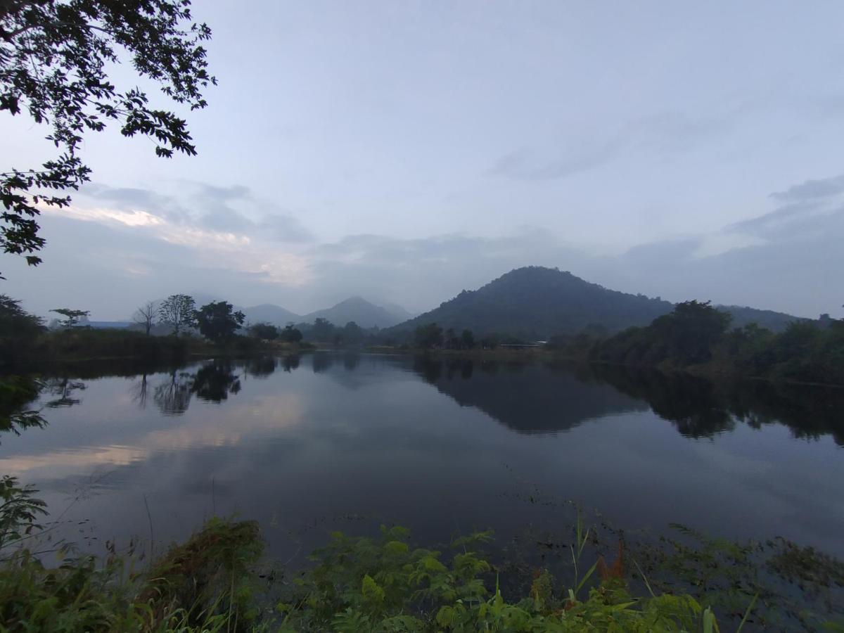 Royal Mountain Hut 호텔 Ratchaburi 외부 사진