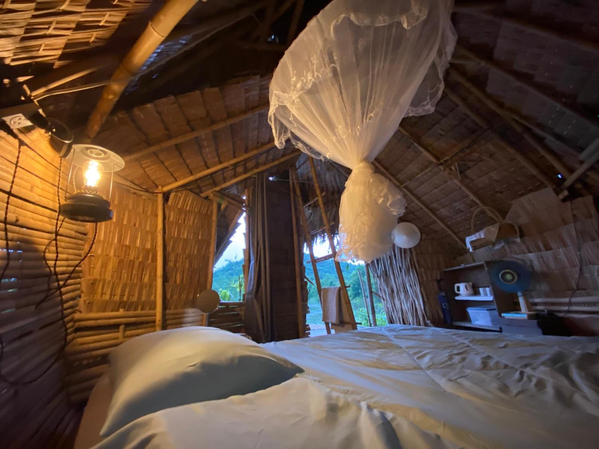 Royal Mountain Hut 호텔 Ratchaburi 외부 사진