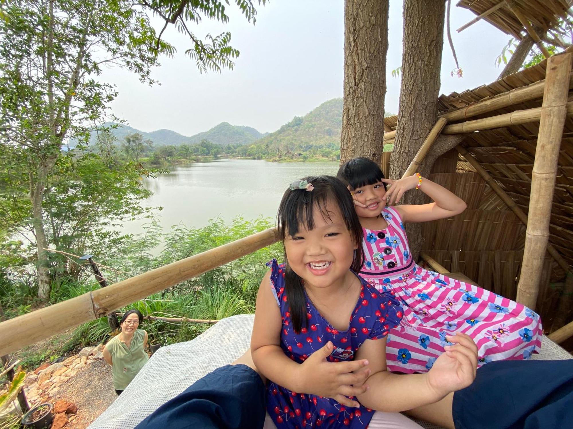 Royal Mountain Hut 호텔 Ratchaburi 외부 사진