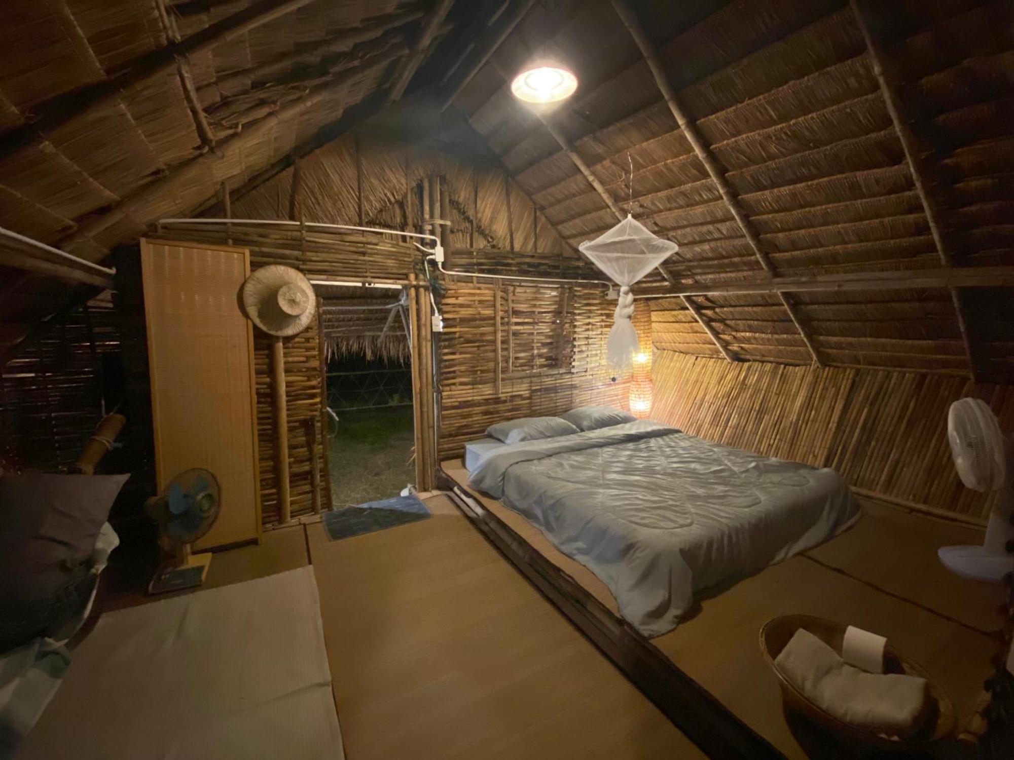 Royal Mountain Hut 호텔 Ratchaburi 외부 사진
