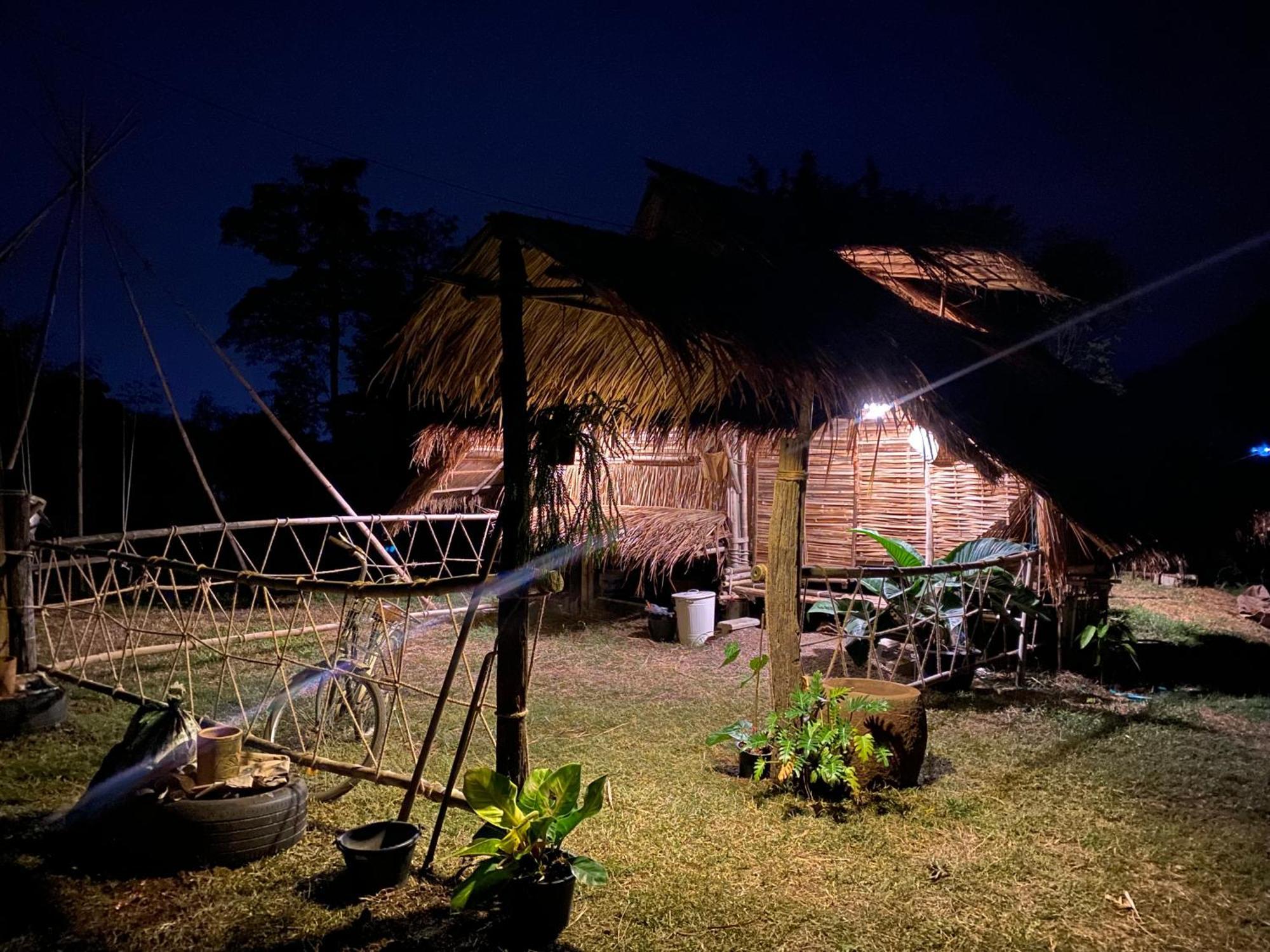 Royal Mountain Hut 호텔 Ratchaburi 외부 사진