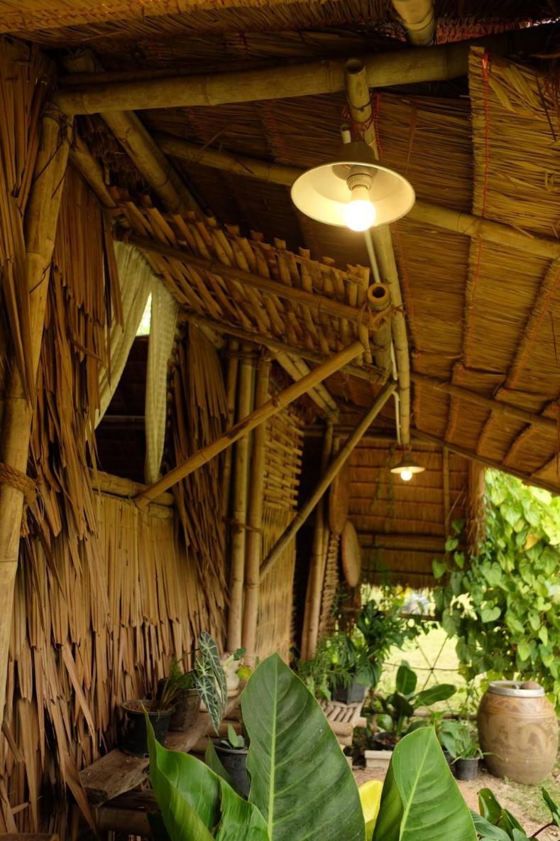 Royal Mountain Hut 호텔 Ratchaburi 객실 사진