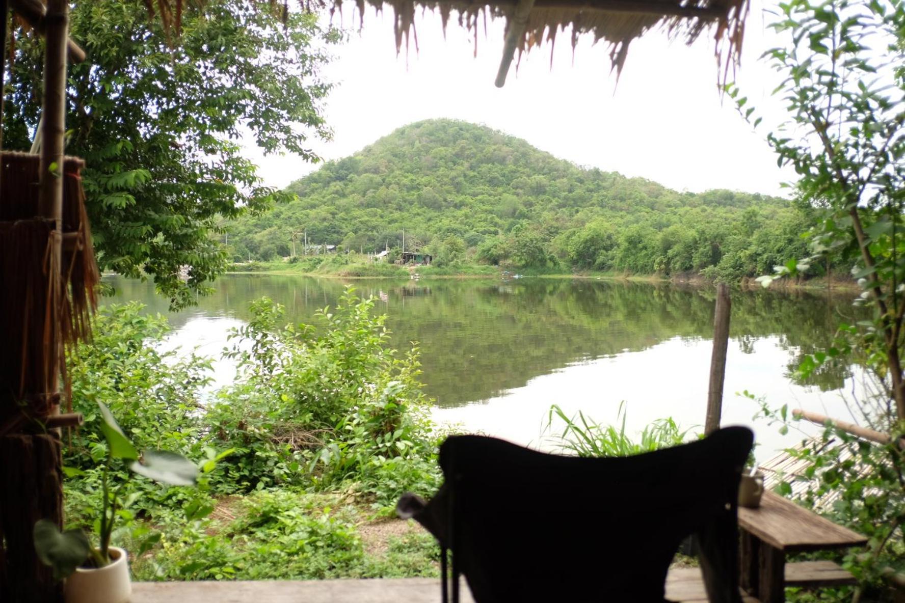 Royal Mountain Hut 호텔 Ratchaburi 객실 사진