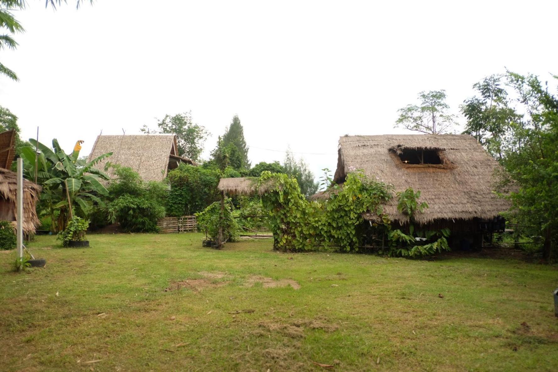 Royal Mountain Hut 호텔 Ratchaburi 객실 사진
